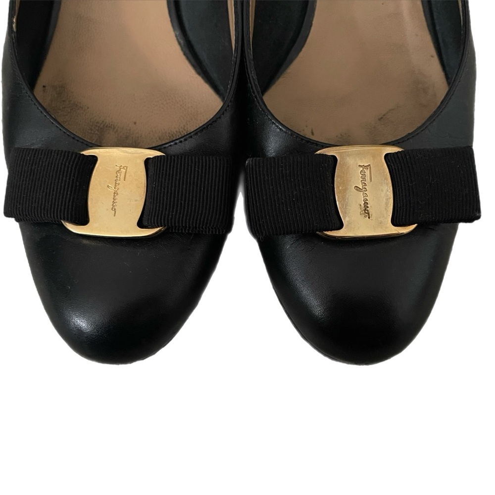 Salvatore Ferragamo Vara Pump - Size 8 - Picture 7 of 11